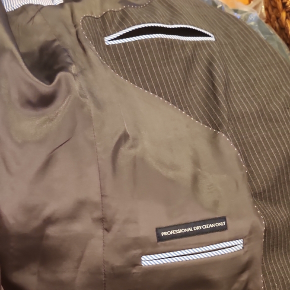 Tommy Hilfiger Gray Sport Coat with Classic Notched Lapels - Picture 14 of 14